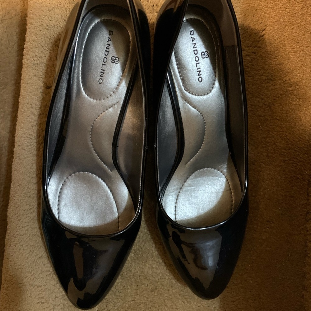 Bandolino Glossy Black Heels